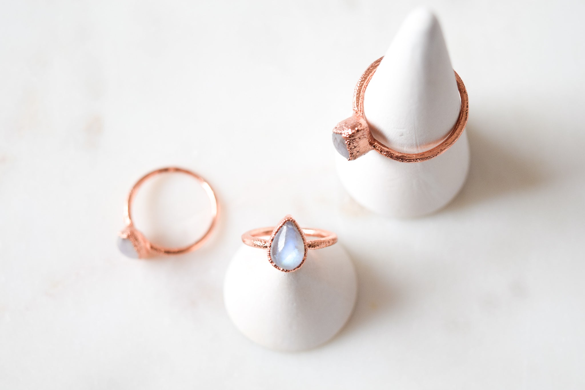 Gemdrop Ring  Moonstone – Pigment